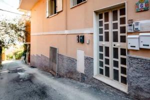 Taormina Standard Sea View Apartment, Таормина