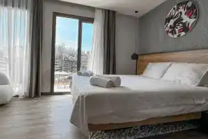 Glitz Bodrum, Битез