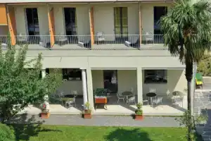 Locarno Youth Hostel, Локарно
