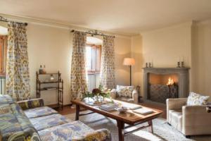Unique 3bedrooms Villa 30 Minutes From Florence-villa Acqua, Фильине-Вальдарно