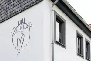 Pension Domquartier Naumburg, Наумбург