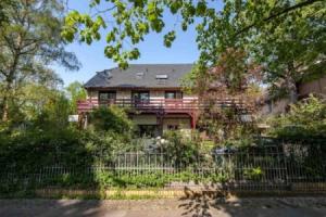 Pension Dalg, Берлин