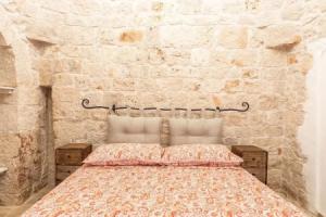 4152 Trulli Salsapariglia by Perle di Puglia, Путиньяно