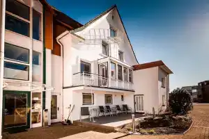 Hotel «an der Linah garni», Букстехуде