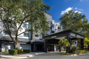 Отель «Courtyard Orlando Altamonte Springs Maitland», Орландо