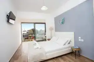 Nitsa Studio, Фалираки
