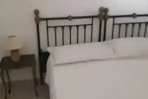 Holiday Home a Stones Throw From the sea, Донналуката