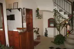 Fenerite Family Hotel, Тырговиште