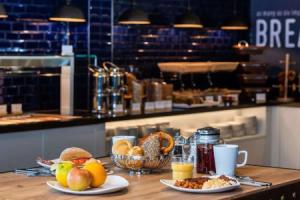 Отель Premier Inn Koeln City Centre, Кёльн