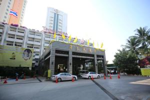 Kosa Hotel & Shopping Mall -Sha Certified, Кхон-Кен