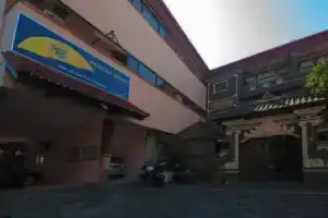 Отель «Pesona Beach Inn», Кута