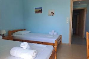 Dimitra's Family Apartments 2, Неос Мармарас