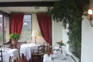 Hostellerie Du Coteau Fleuri, Гримо