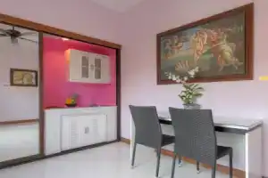 Penthouse Gallery Luxury Service Apartment, Чалонг