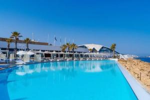 Studio - Sleeps 2 - Balcony - 5 Min Walk To Beach, Аура