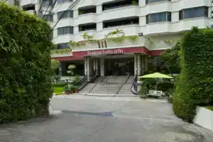 Royal Suite Hotel Bangkok, Бангкок