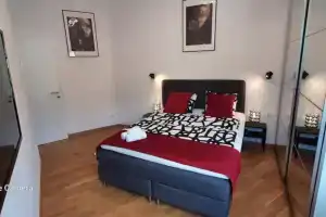 Modern Top Floor Sea View 3BR with Pools, Spa & Fitness, Бечичи