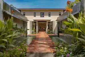 Отель «Oblu Xperience Ailafushi - All Inclusive With Free Transfers», Мале
