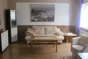 Ferienwohnung-Pera, Нойвид