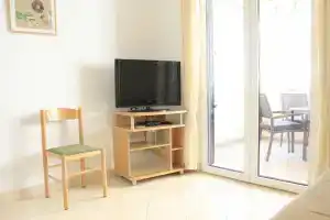Apartment Zdenka - 10 m from the beach : A3 Vodice, Riviera Sibenik, Водице