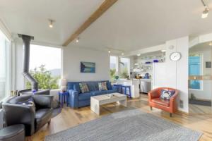 Blue Horizon by Avantstay Panoramic Views of the Ocean w/ Entertainers Patio, Рокуэй-Бич