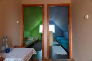 Béke Apartman, Гардонь
