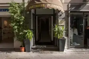 Hotel «Plebiscito Aparthotel», Неаполь