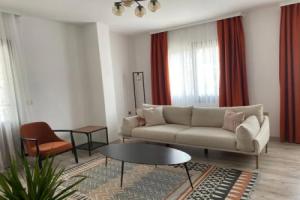 Central Apartment 10 Min to Marmaris Public Beach, Мармарис