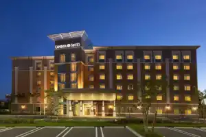 Cambria Hotel Miami Airport - Blue Lagoon, Майами