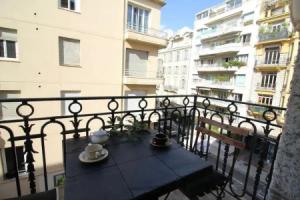Nice Booking - Appartement Le Plume, Ницца