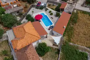 Awesome Home in Vela Luka With Outdoor Swimming Pool, Wifi and Outdoor Swimming Pool, Вела Лука