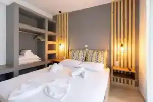 Antigone Apartments, Скала-Потамиас