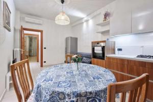 Roomy Apartment Borgo San Paolo, Турин
