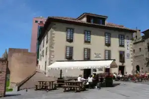 Отель «La Casona de Jovellanos», Хихон