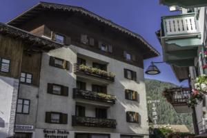 Hotel «Italia», Канацеи