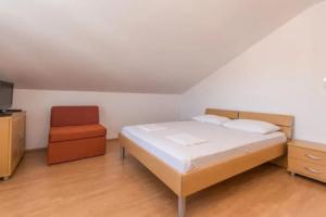 Beautiful Apartment in Pakostane With Wifi and 1 Bedrooms, Pakoštane