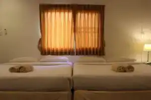 Canal Resort, Най Янг
