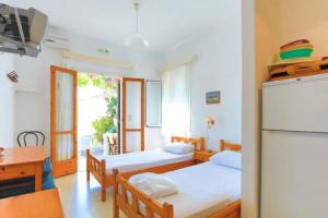 Faros Epta in Gaios With 1 Bedrooms and 1 Bathrooms, Гайос