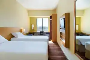 Отель «Ibis Deira City Centre», Дубай