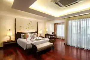 Patong Paragon Resort & Spa Sha Extra Plus, Патонг