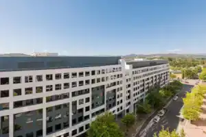 Meriton Suites Canberra, Канберра