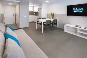 Rentalmar Blue Beach Apartments, Салоу