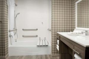 Home2 Suites by Hilton Tampa Westshore Airport, Тампа