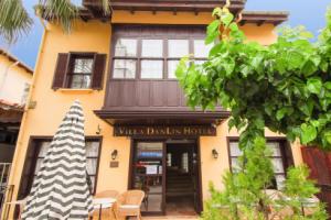 Villa Danlin Hotel, Гечек