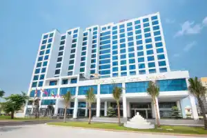 Royal Lotus Hotel Danang - managed by H&K Hospitality, Дананг