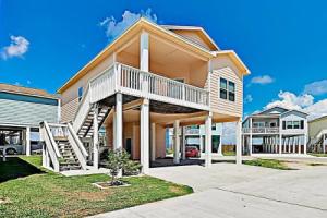 New Listing! Coastal New-build W/ Pool 2 Bedroom Home, Рокпорт