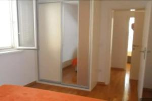Apartment Amila with beautiful sea view, Дубровник