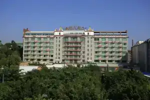 Guangzhou Nanfang Yiyuan Hotel, Гуанчжоу