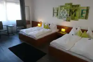 Hotel «Deutschherrenhof», Трир