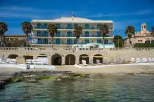 Hotel «Terminal - Caroli Hotels», Марина-ди-Леука